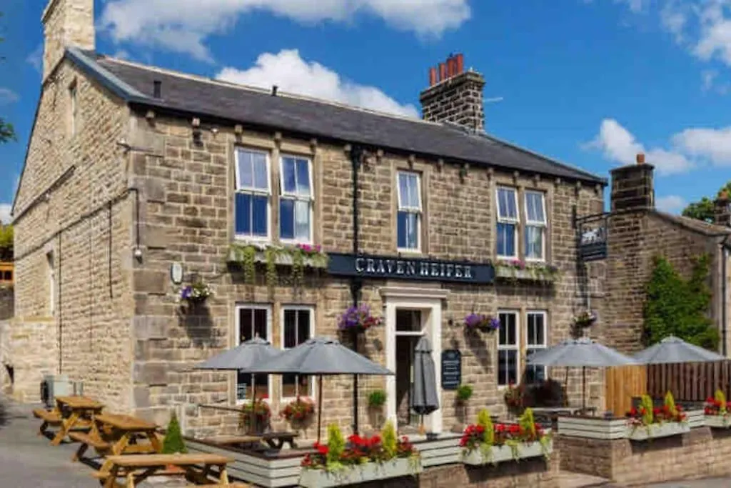 1800 Period Grade 2 Listed Cottage Addingham Birleşik Krallık