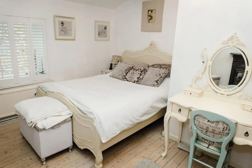 1800 Period Grade 2 Listed Cottage Addingham Tatil Evi